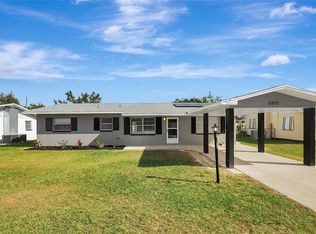 5900 Beech St, Zephyrhills, FL 33542
