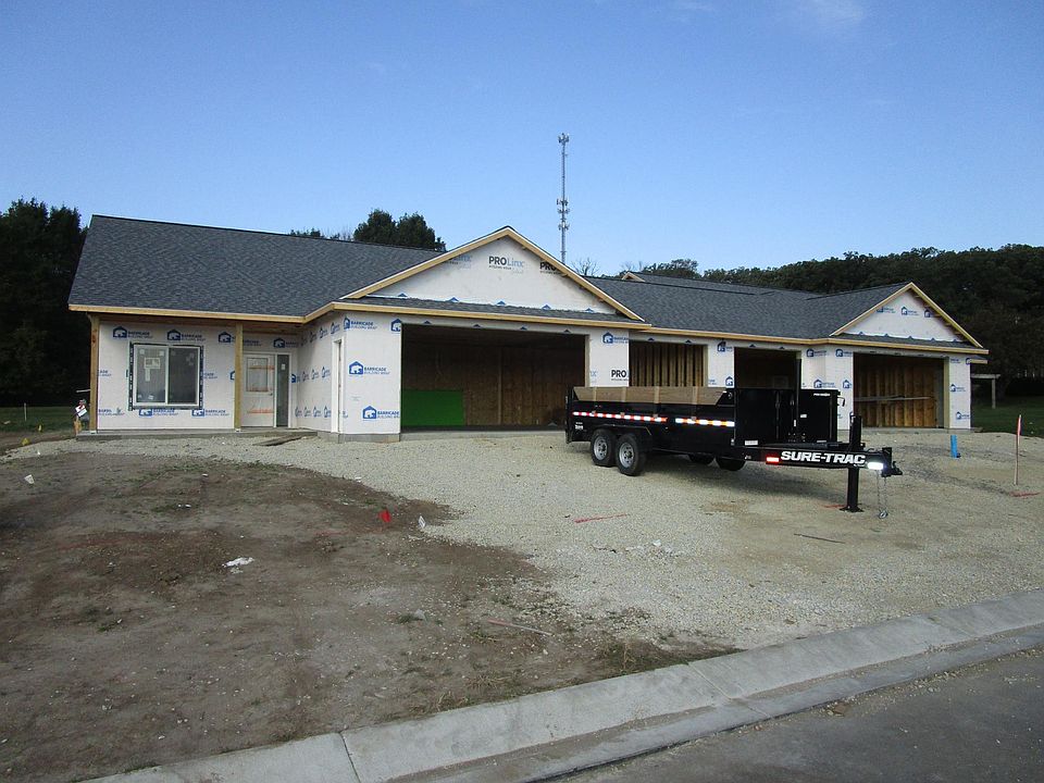 2nd image of 814 3rd Ave NW