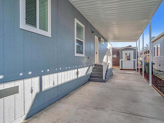 3rd image of 1050 Borregas Ave #115