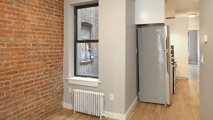 Rented by Nooklyn NYC LLC | media 8