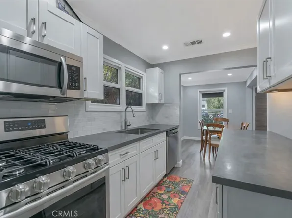 11938 Exposition Blvd, Los Angeles, CA 90064