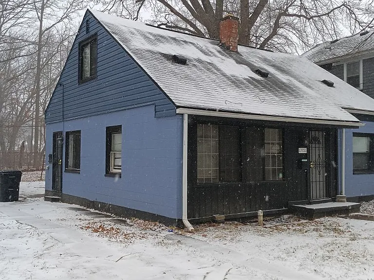 17721 Westbrook St — Photo 2