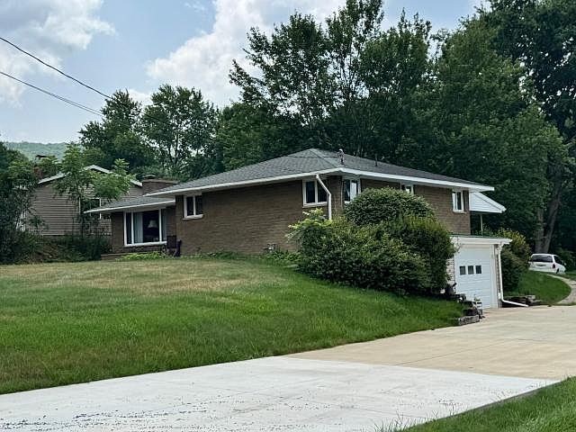 1st image of 76 Linda Ln
