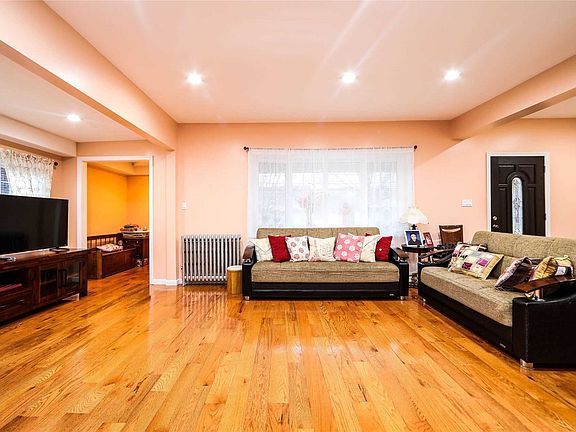 5th image of 383 N Corona Ave