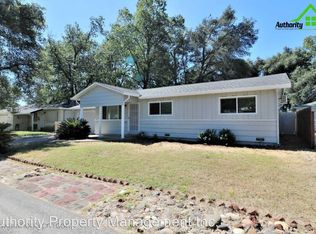 1947 Wheeler St, Redding, CA 96002