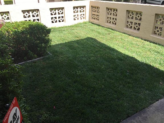 3rd image of 218 Vista Ct