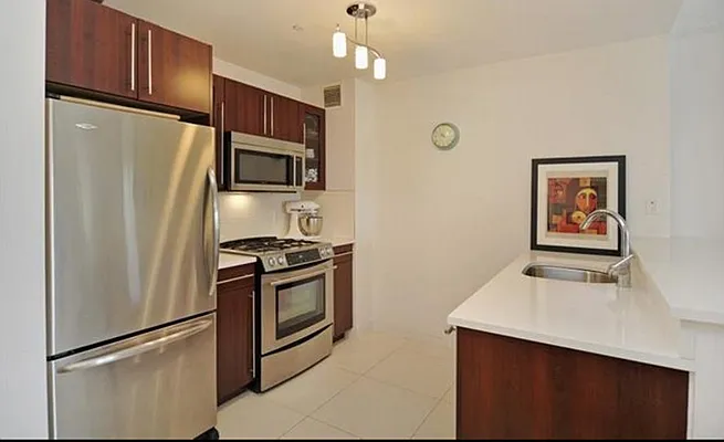 Rented by Compass | media 10