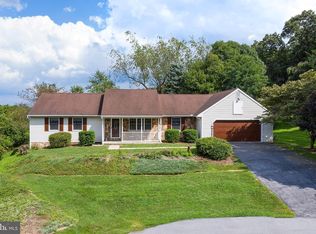 218 Kings Cross Cir, Lititz, PA 17543