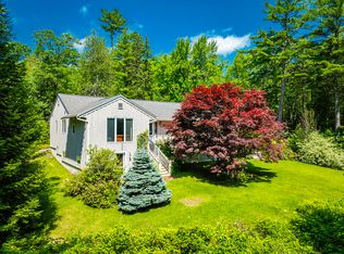 20 S Ridge Dr, Lincolnville, ME 04849