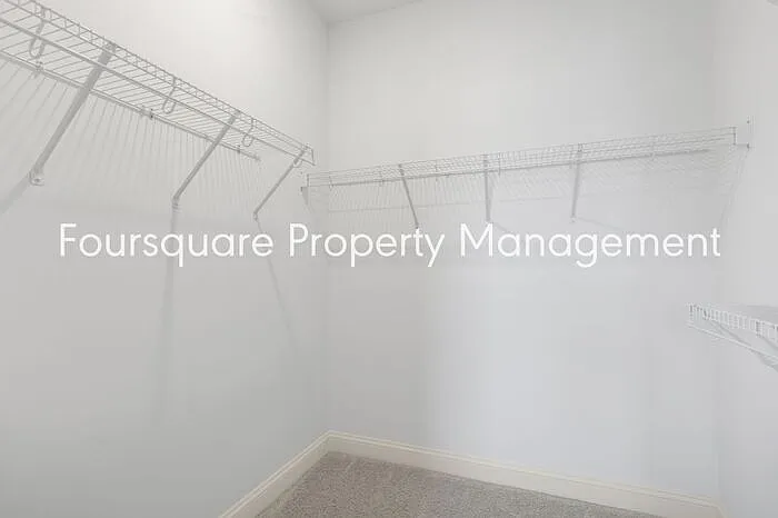 1424 Grove Village Rd — Photo 40
