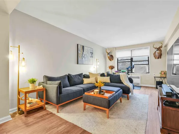 25-11 Union Street #3D, Flushing, NY 11354