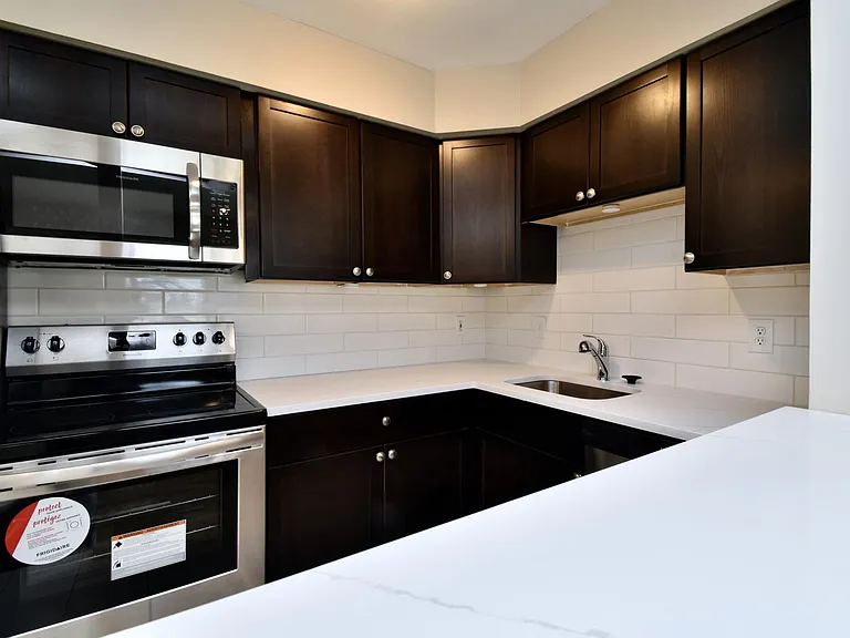 2241 Woodward Hts #102 — Photo 12