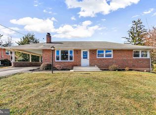 1919 Poplars Rd, York, PA 17408