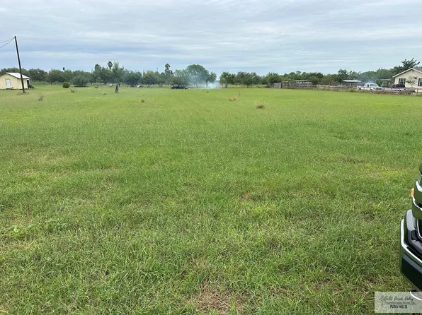 11177 W Tio Cano Rd, Santa Rosa, TX 78593