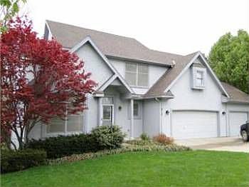 1st image of 810 N Woodridge Ln
