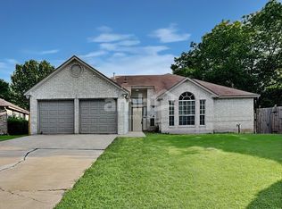 2115 Rosemary Ln, Round Rock, TX 78664