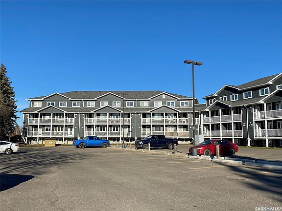 2nd image of 515 28th St E #205