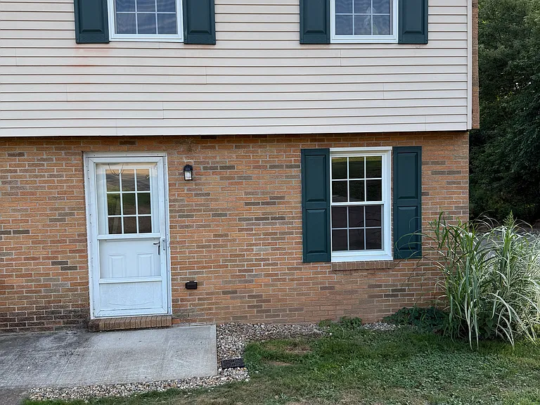35 Sunnycrest Dr — Photo 18