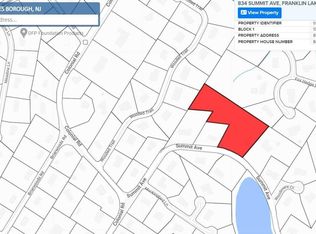 834 Summit Ave, Franklin Lakes, NJ 07417