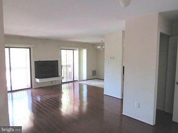 5th image of 8019 Pantano Pl