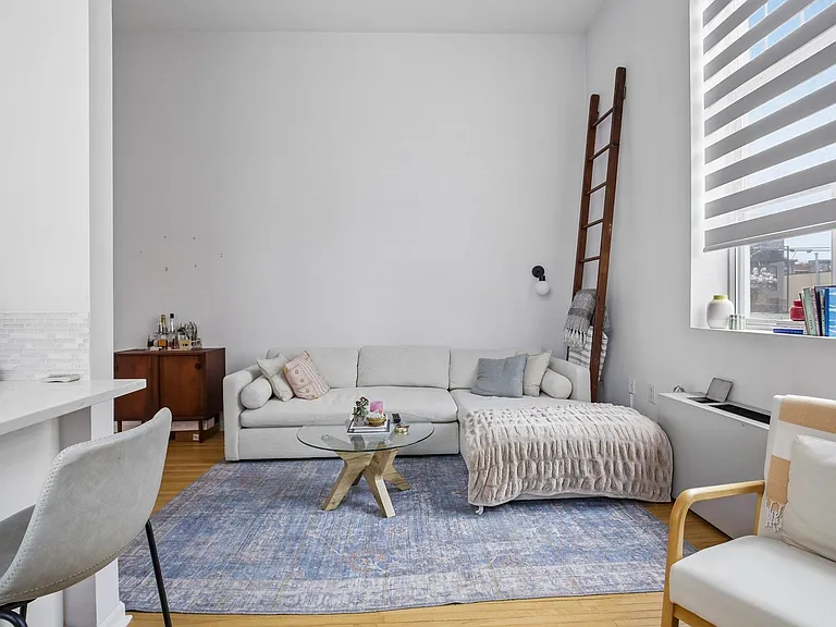 450 7th St #2D — Photo 5