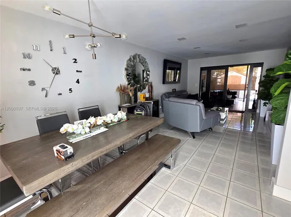 6702 SW 113th Ct, Miami, FL 33173