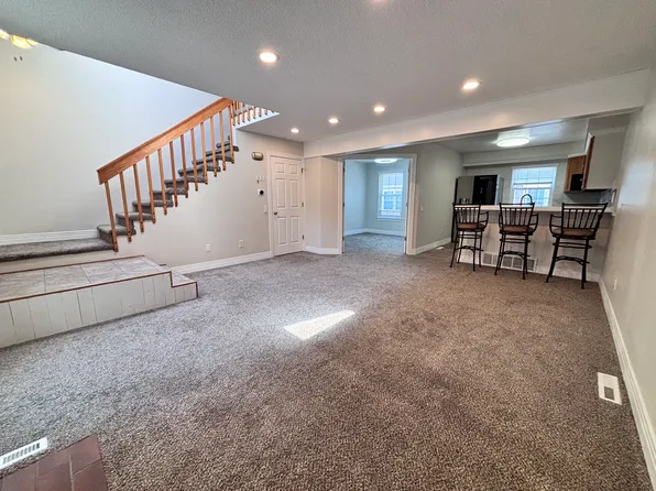 2052 S Helena St APT E, Aurora, CO 80013