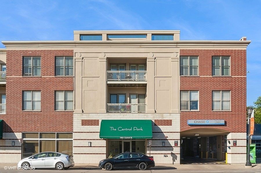 2951 Central St APT 301, Evanston, IL 60201 MLS 11898090 Zillow
