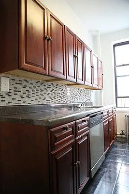 Rented by Crosstown Apartments NYC | media 6