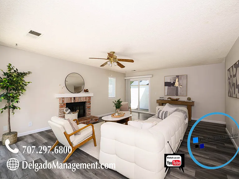 443 Greenbrier Ct — Photo 5