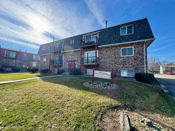 3045 4th St APT 6, Moline, IL 61265