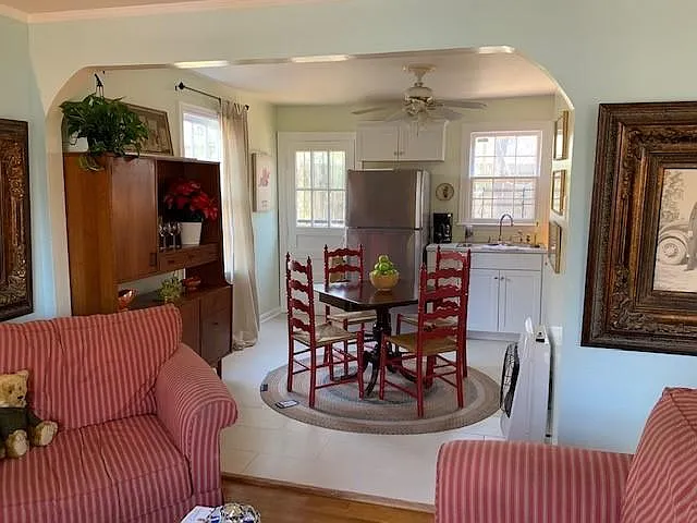860 Tanglewood St — Photo 8