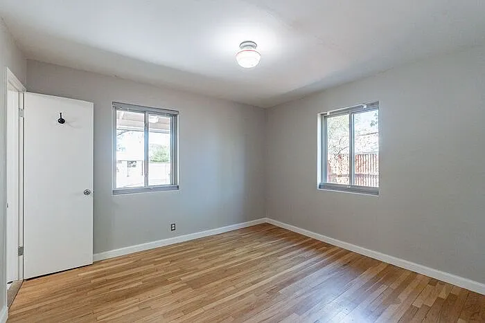 102 North Ave — Photo 13
