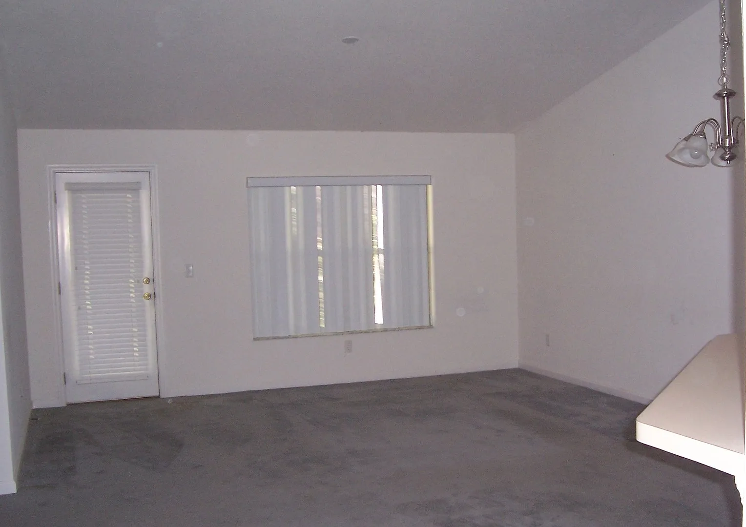 Duplex — Photo 2