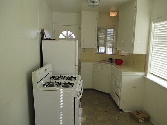5th image of 5299 E Ocean Blvd Unit 2