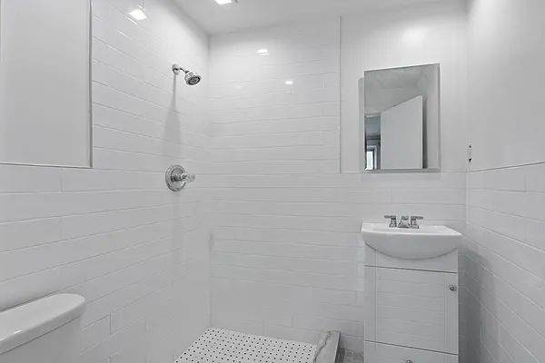 Rented by Compass | media 16