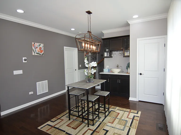 124 Roman Ln — Photo 4