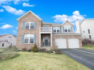 1390 Grand Pointe Blvd, Dundee, IL 60118