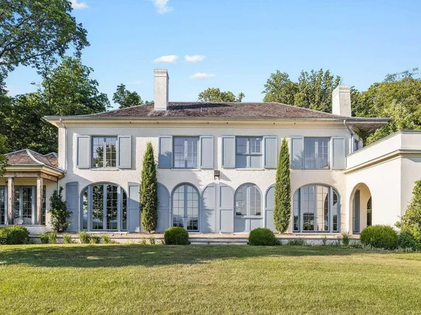 3065 Blandemar Dr, Charlottesville, VA 22903