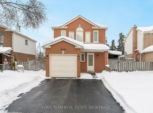 230 Kozlov St, Barrie, ON L4N 7H6