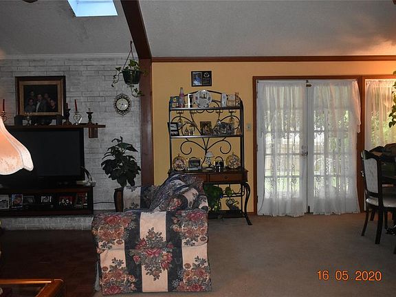 2nd image of 213 Lakeway Dr