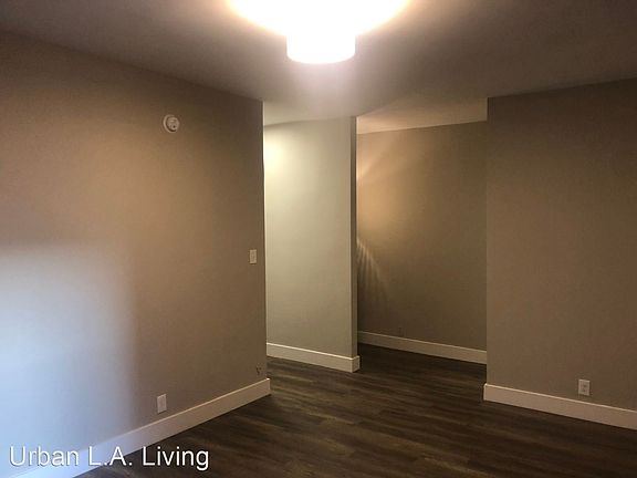 5th image of 1825 N Cahuenga Blvd #10377299