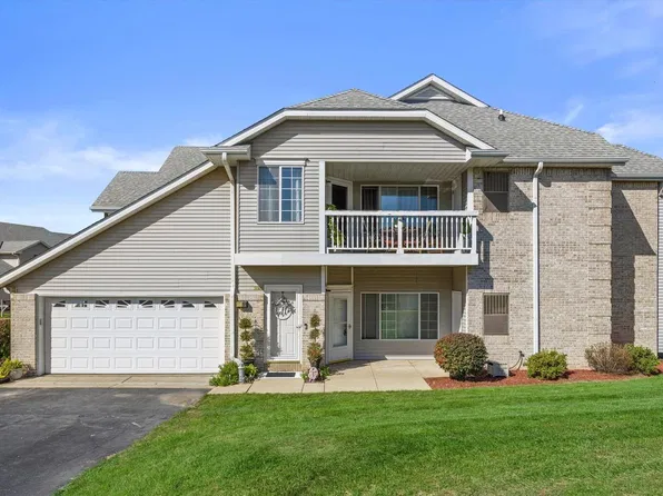 6976 S Rolling Meadows COURT, Oak Creek, WI 53154
