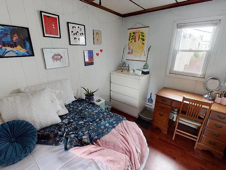 415 E Flora St — Photo 14