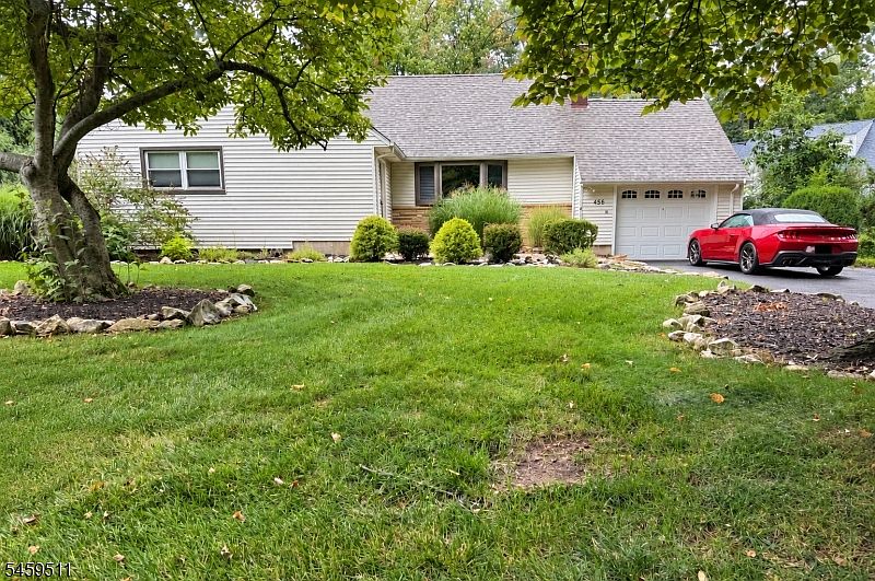 1st image of 456 Bayberry Ln