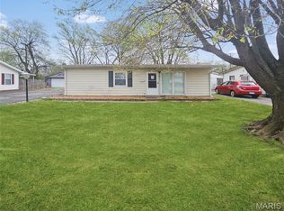 128 Saint Thomas Ln, Cahokia, IL 62206