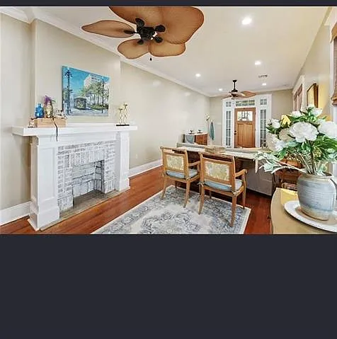 2 bed, 1.5 bath, 1000 sqft, $2,500 — Photo 2