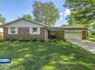 909 Randall Dr, Normal, IL 61761