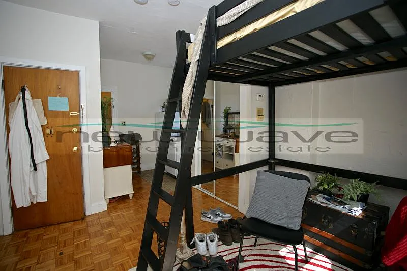Studio, 500 sqft, $2,600 — Photo 3