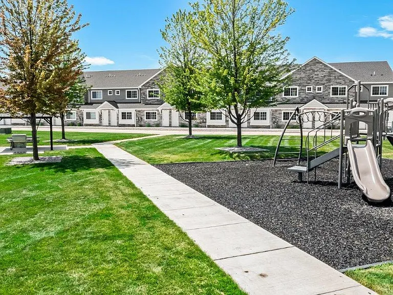 The Town Center Villas — Photo 36